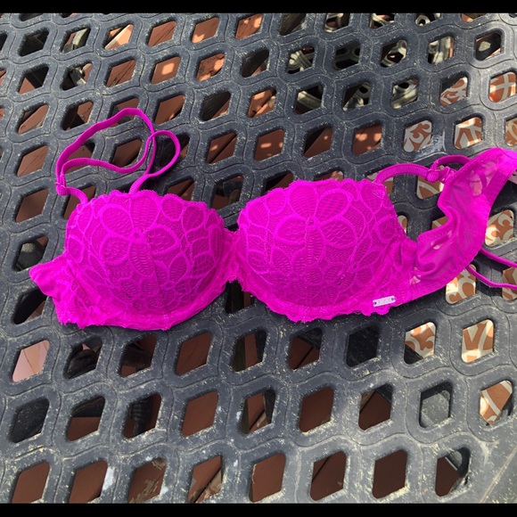 PINK Victoria's Secret Other - Victoria’s Secret Pink Date push-up Bra 34A PINK Victoria's Secret Other - Victoria’s Secret Pink Date push-up Bra 34A